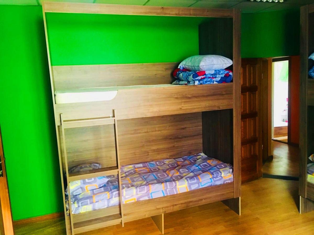 Apelsin Hostel Alma-Ata Buitenkant foto