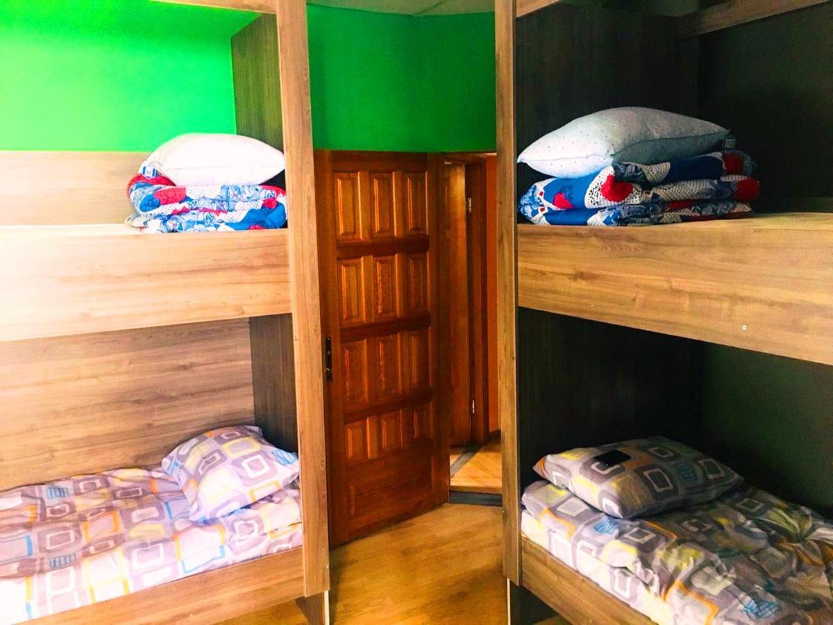 Apelsin Hostel Alma-Ata Buitenkant foto