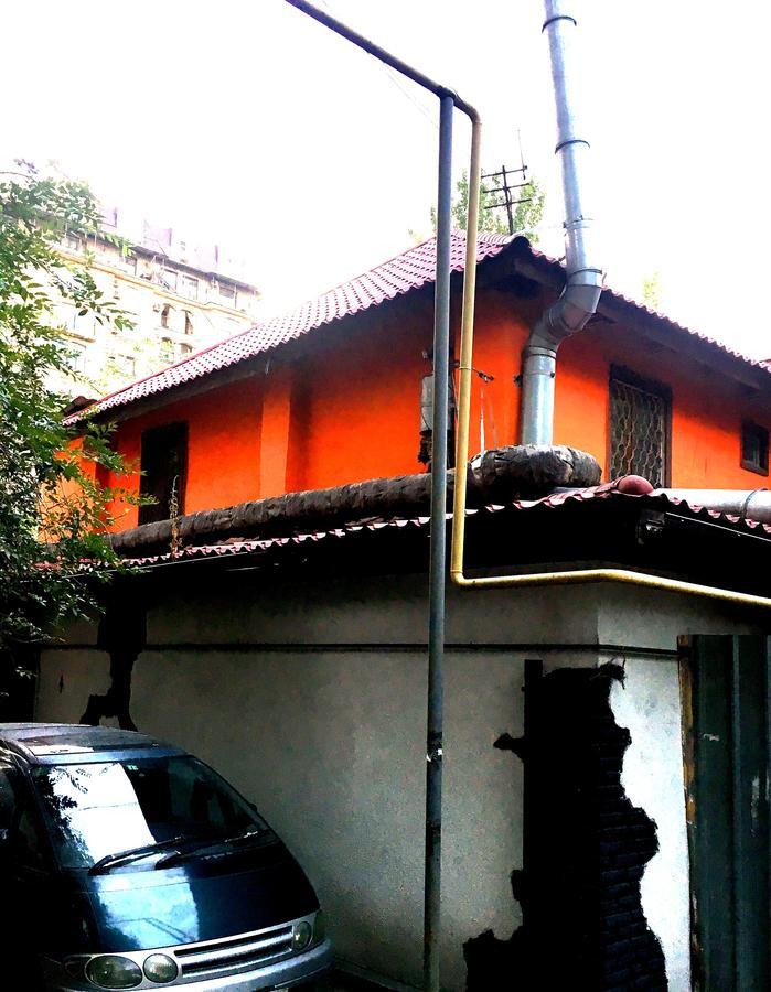 Apelsin Hostel Alma-Ata Buitenkant foto